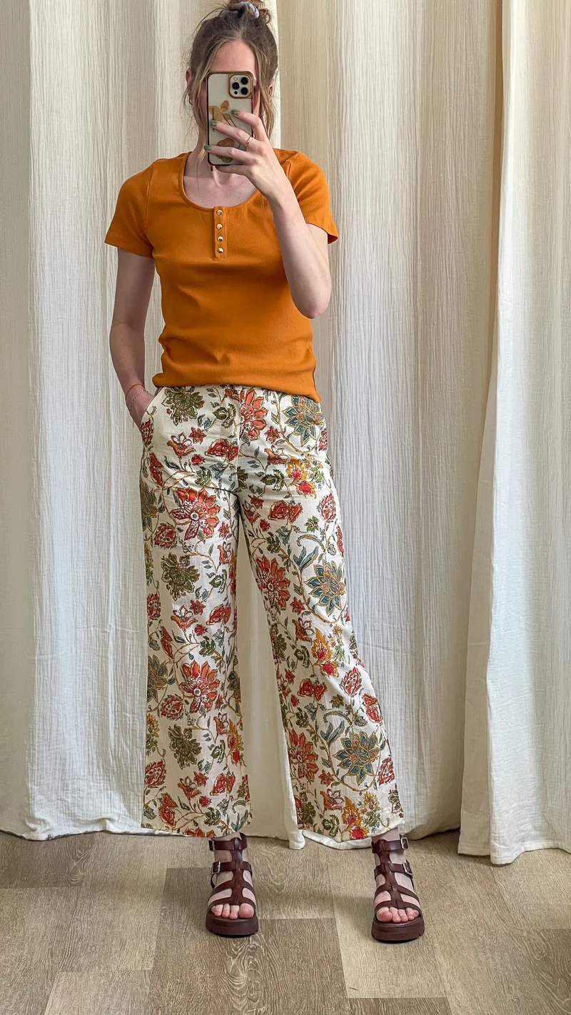 Pantalon fleuri en coton - Coupe large motif floral bohème