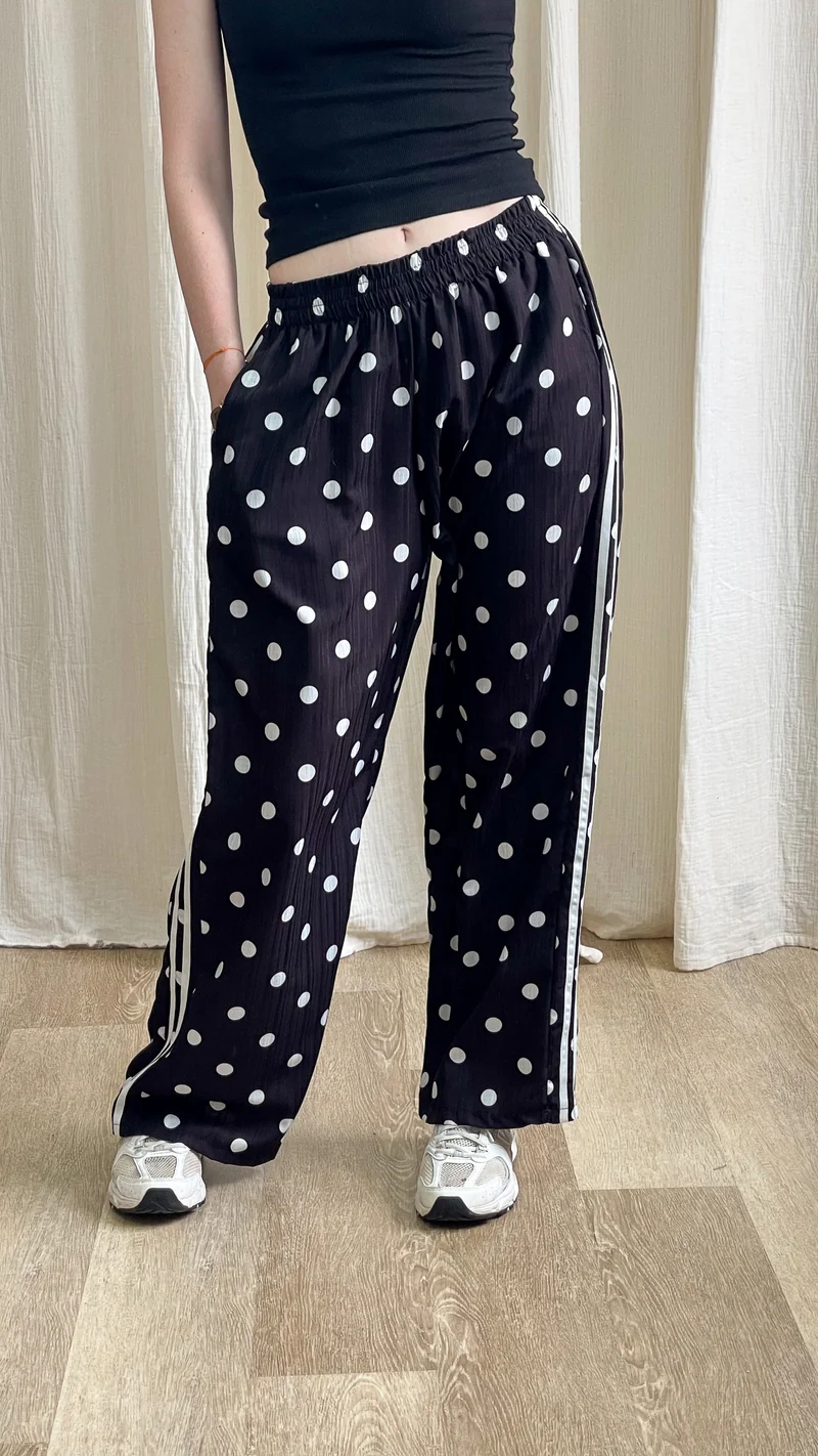 Pantalon Doti - Pantalon large fluide à pois avec bandes latérales