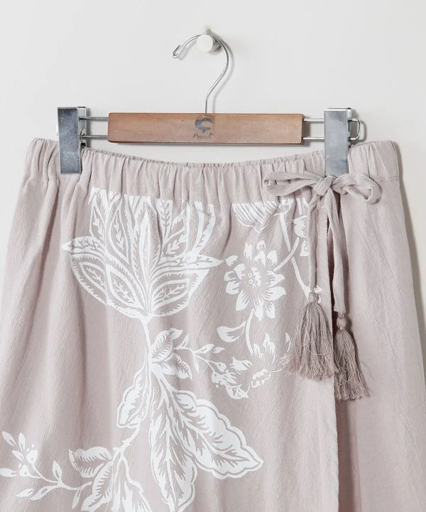 Pantalon asymétrique style portefeuille
