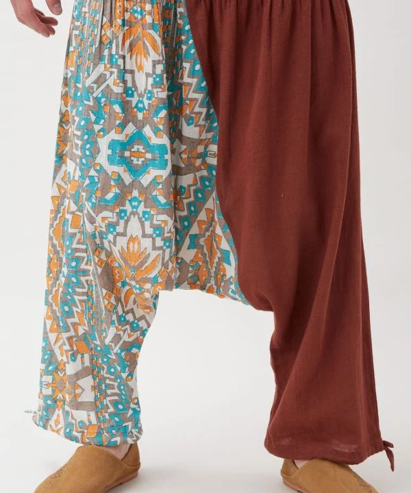 Pantalon harem à motif géométrique