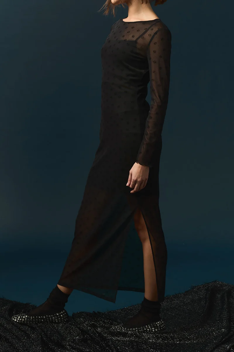 Robe Hena Noir