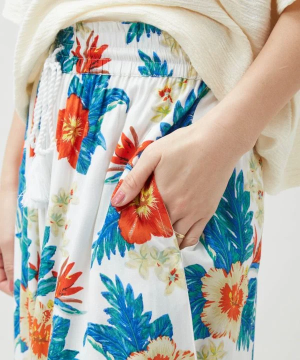 Pantalon évasé à paillettes botaniques