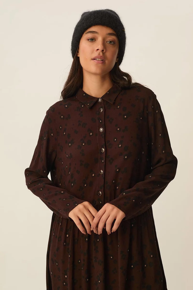 Robe Valencia Doug