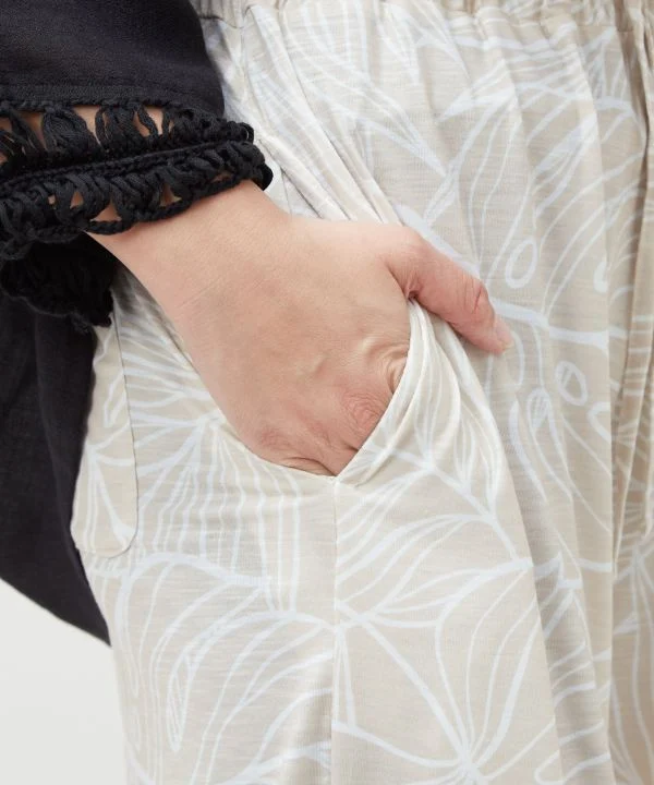 Pantalon extensible à jambes larges