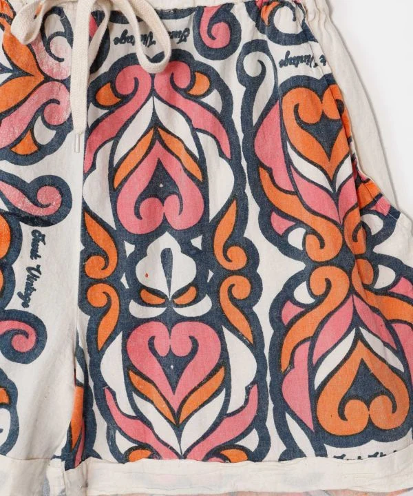 Shorts en coton à motif inspiré de la publicité