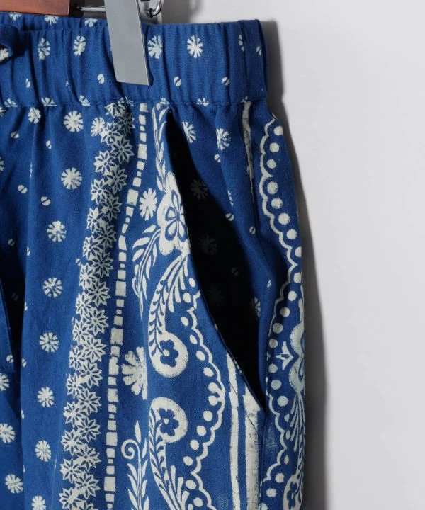 Short imprimé indigo