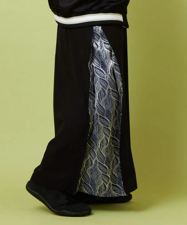 Pantalon large HARUKASUMI HAKKAKE