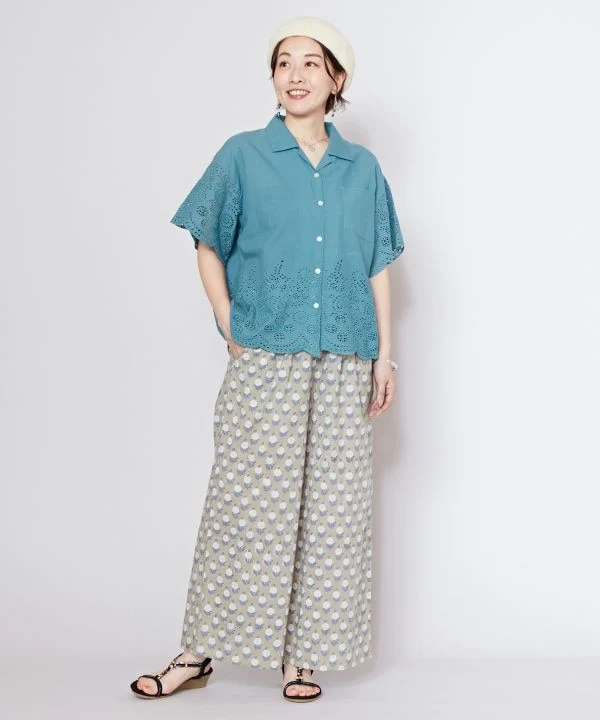 Pantalon droit en coton à imprimé bloc