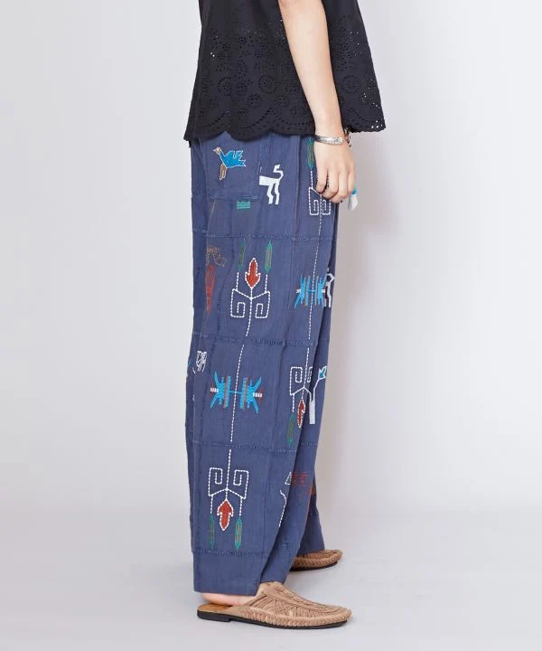 Pantalon en coton respirant brodé