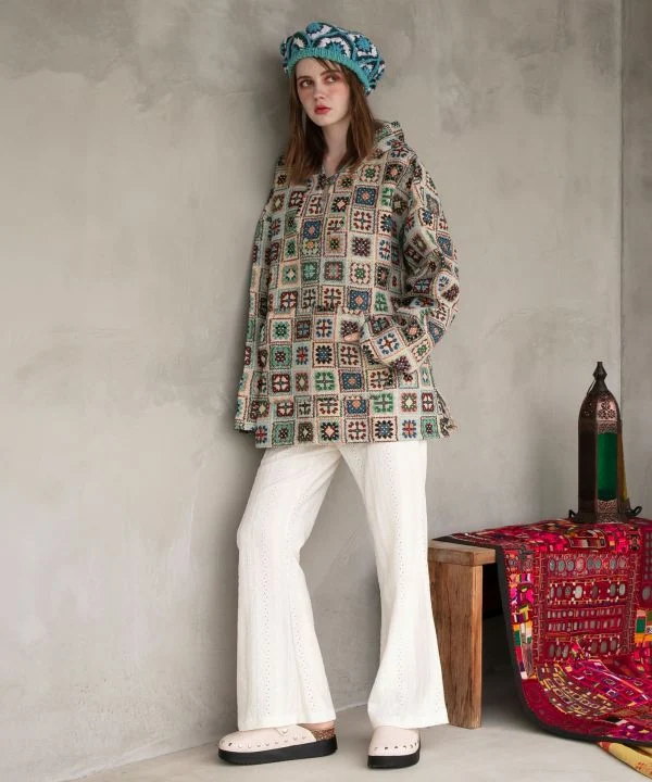 Pantalon bootcut en dentelle stretch