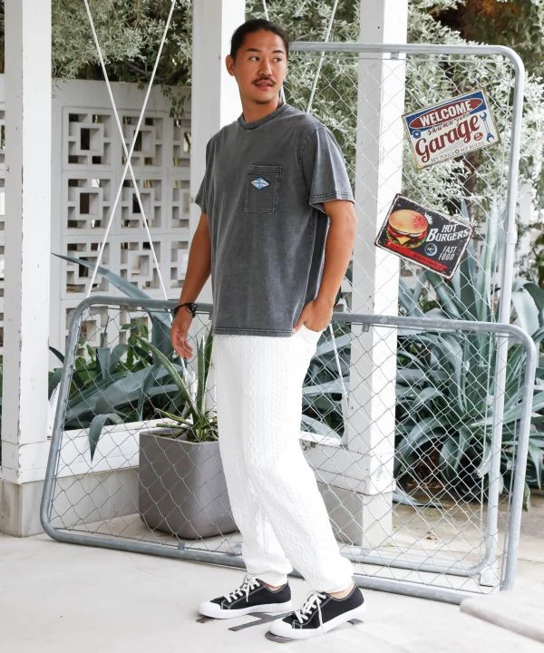 Pantalon homme à détails texturés
