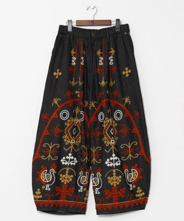 Pantalon ballon en denim brodé audacieux
