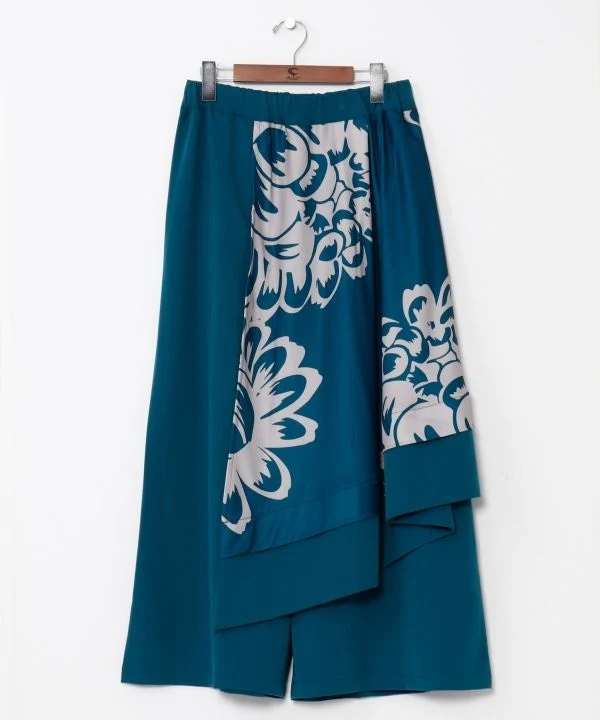 Pantalon large à superpositions