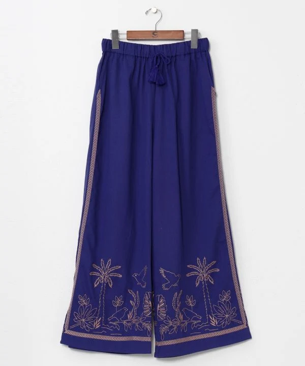 Pantalon droit en coton brodé