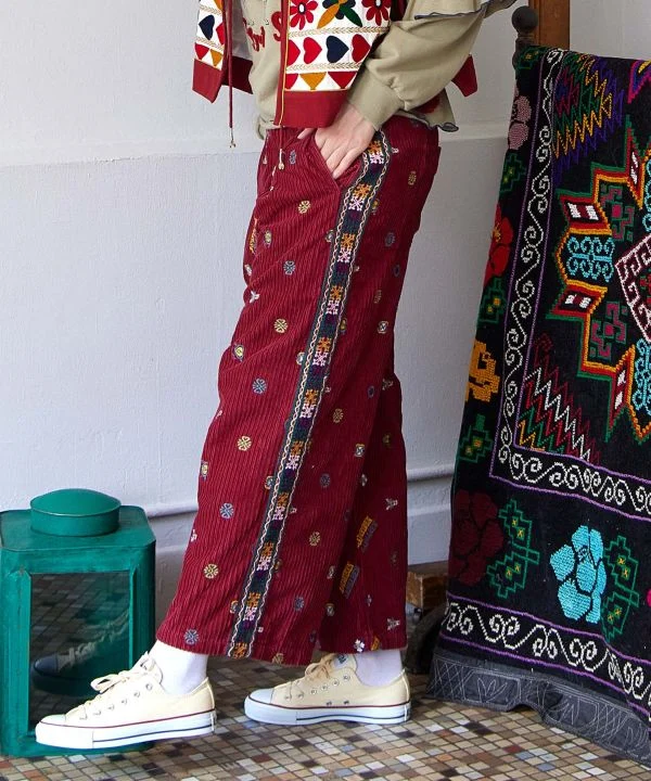 Pantalon ethnique à tonneau
