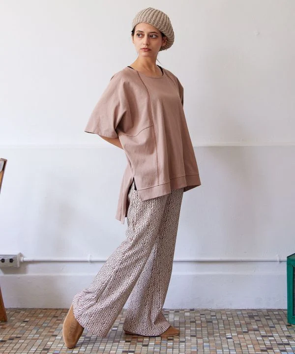 Pantalon bootcut extensible à imprimé géométrique