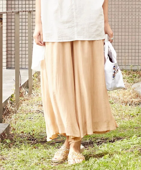 Pantalon large évasé en crêpe de rayonne