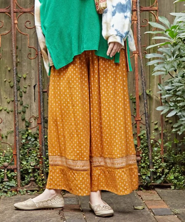Pantalon large à plusieurs niveaux imprimé métallisé