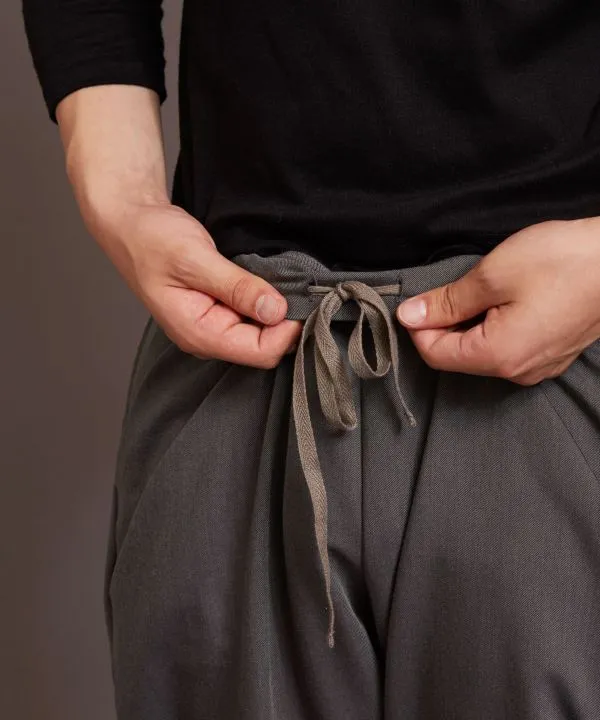 Pantalon MONPE moderne